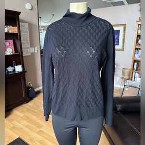 Estrna Jane black textured long sleeve turtleneck sweater-size L